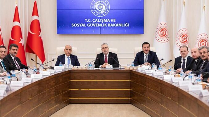 bakan-isikhan-depremden-etkilenen-illerle-ilgili-degerlendirme-toplantisina-katildi-ugCW2hL6.jpg